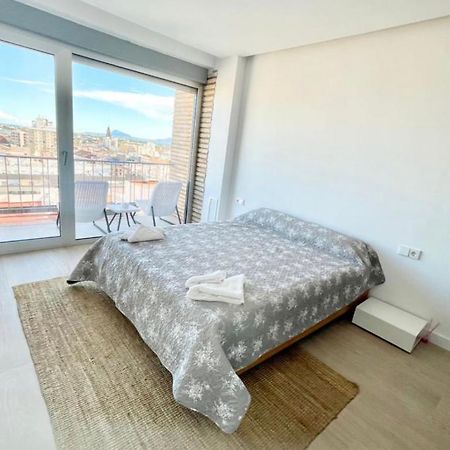 Piso Vivian Gandia Apartment Exterior photo